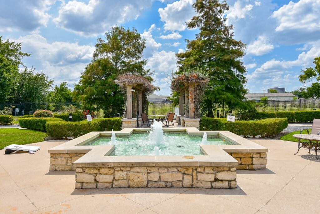 photo of relaxing fountain at Virtue detox